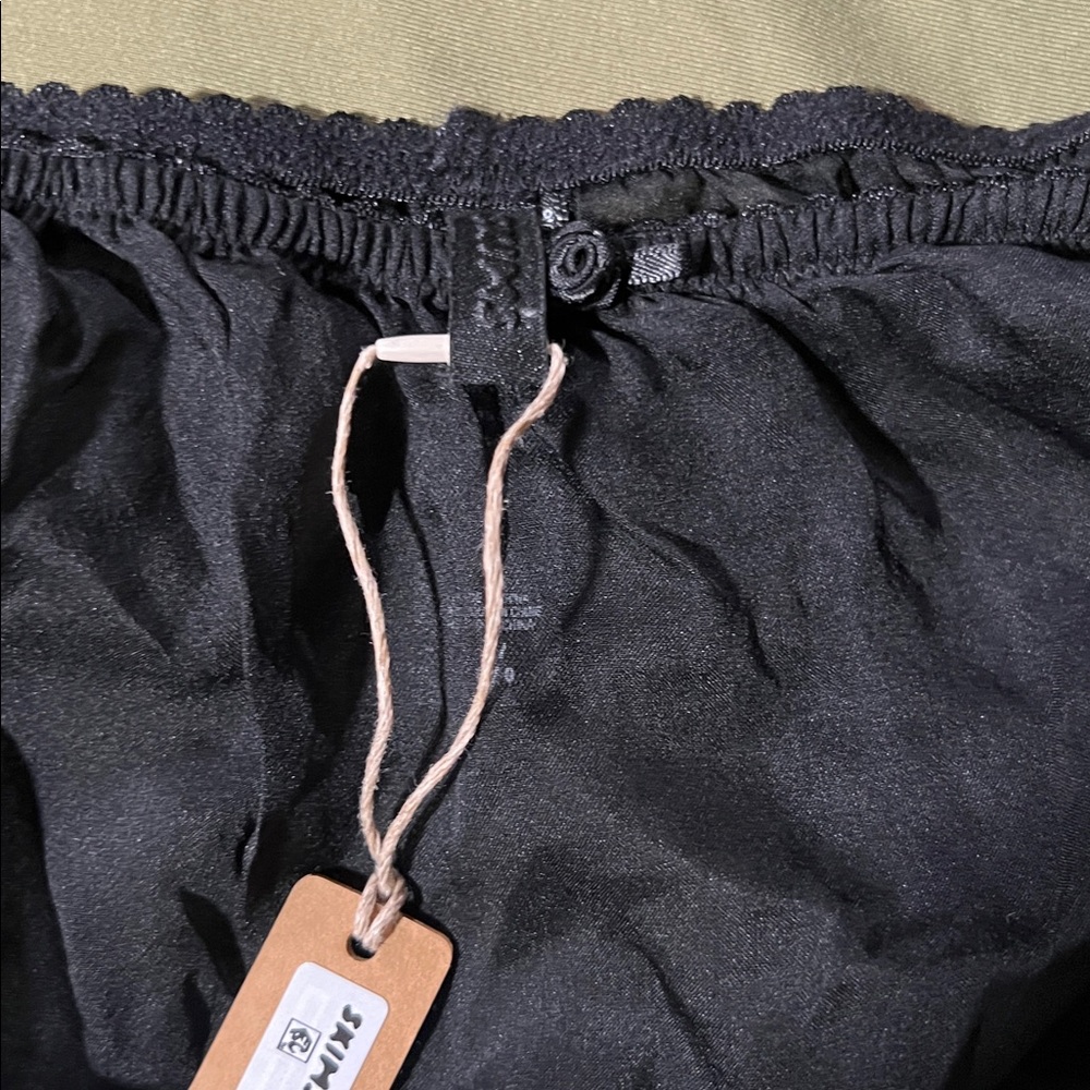 SKIMS Romance Chiffon Bra + Garter Bikini Set | Onyx (36C + L) new with tags - Picture 4 of 8